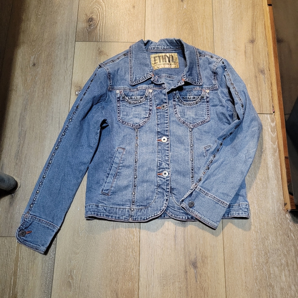 Ethyl jean jacket with rivets size S21in across chest shoulder to hem 22.5in
